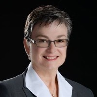 Carolyn Hoff