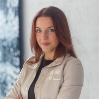 Mathilde André