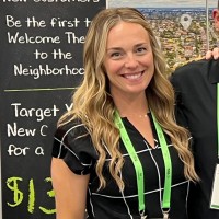 Leah R