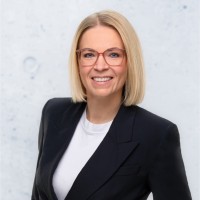 Dr. Céline Helmschrot
