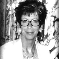 Julie MacKenzie