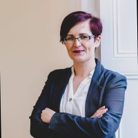 Lisa Lowe