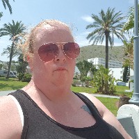 Vikki Hards