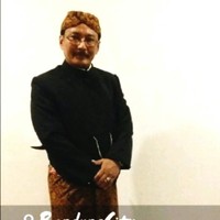 Suhartono Hadi