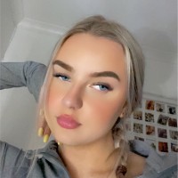 Zyra Van Der Walt