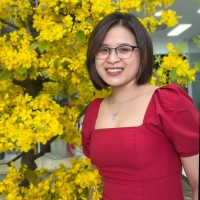 Chân Huỳnh Huyền