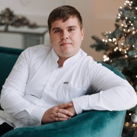 Виталий Романенко