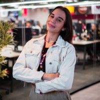 Júlia Barros Bomfim
