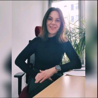 Daniela Toussaint, Mba