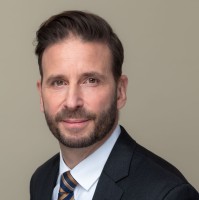 Dr. Holger F.
