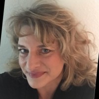 Leonore Schoen