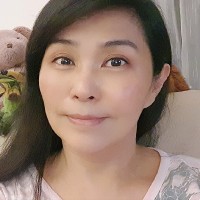 白 Bai美洪 Mei-Hong