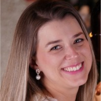 Karine Komka Teixeira
