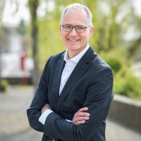 Dr. Claus Knoth (Ph.D.)