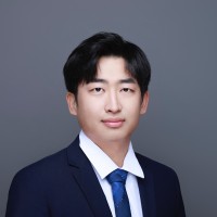 Yong L.