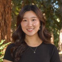 Charis Lee