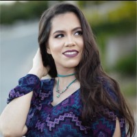 Lari Santos