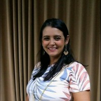 Crislaine Soares