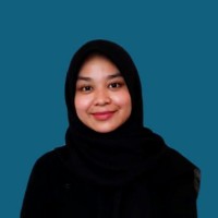 Nur Qamarina