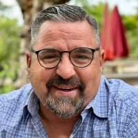 Robert Imbriovcan