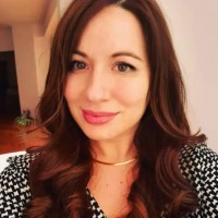 Elena Liolios 刘兰