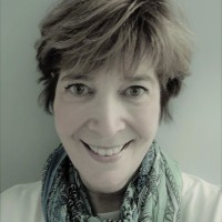 Julie Wright