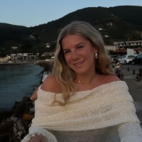Caitlin Wood