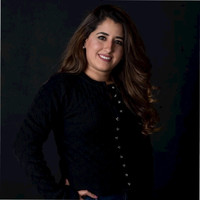 Julia Vizzuett Garza