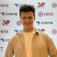 Özgür Gömlekli