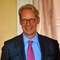 Dr. Ralf Schlottau