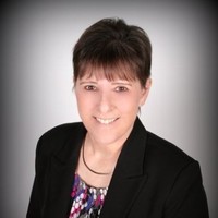 Darlene R. Luna