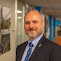 Mike Raubenolt, Pe