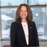 Véronique Côté, Cria