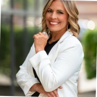 Nicole Gavin