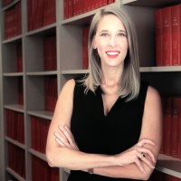 Jennifer Gross, Cem