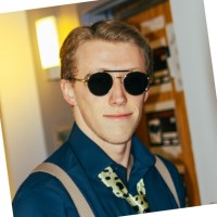 Sam West