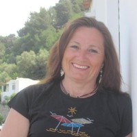 Ester Knudsen