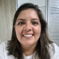 Paula Regis Dias Borges