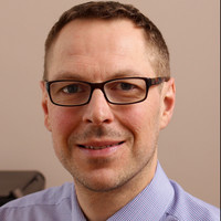 Simon Warren