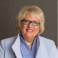 Julie Davis, Gri, Crb, Abrm Ahwd