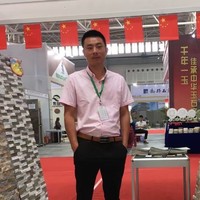 李小亮