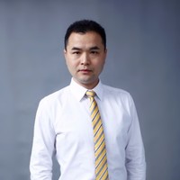 万海君