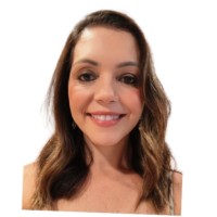 Carolinne Tavares