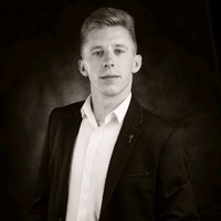 Yanek Keller