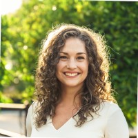 Lauren Zaharis Johnston