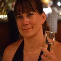 Lori Lowe