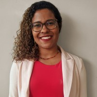 Anna Luísa Queiroz