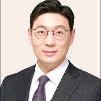 Jin Yong Jung