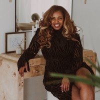 Ladoshie Holman