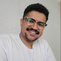 Caique Santos